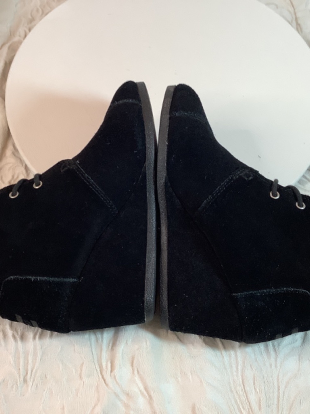 EUC Toms black suede wedge ankle boots sz, 6 - Picture 6 of 12
